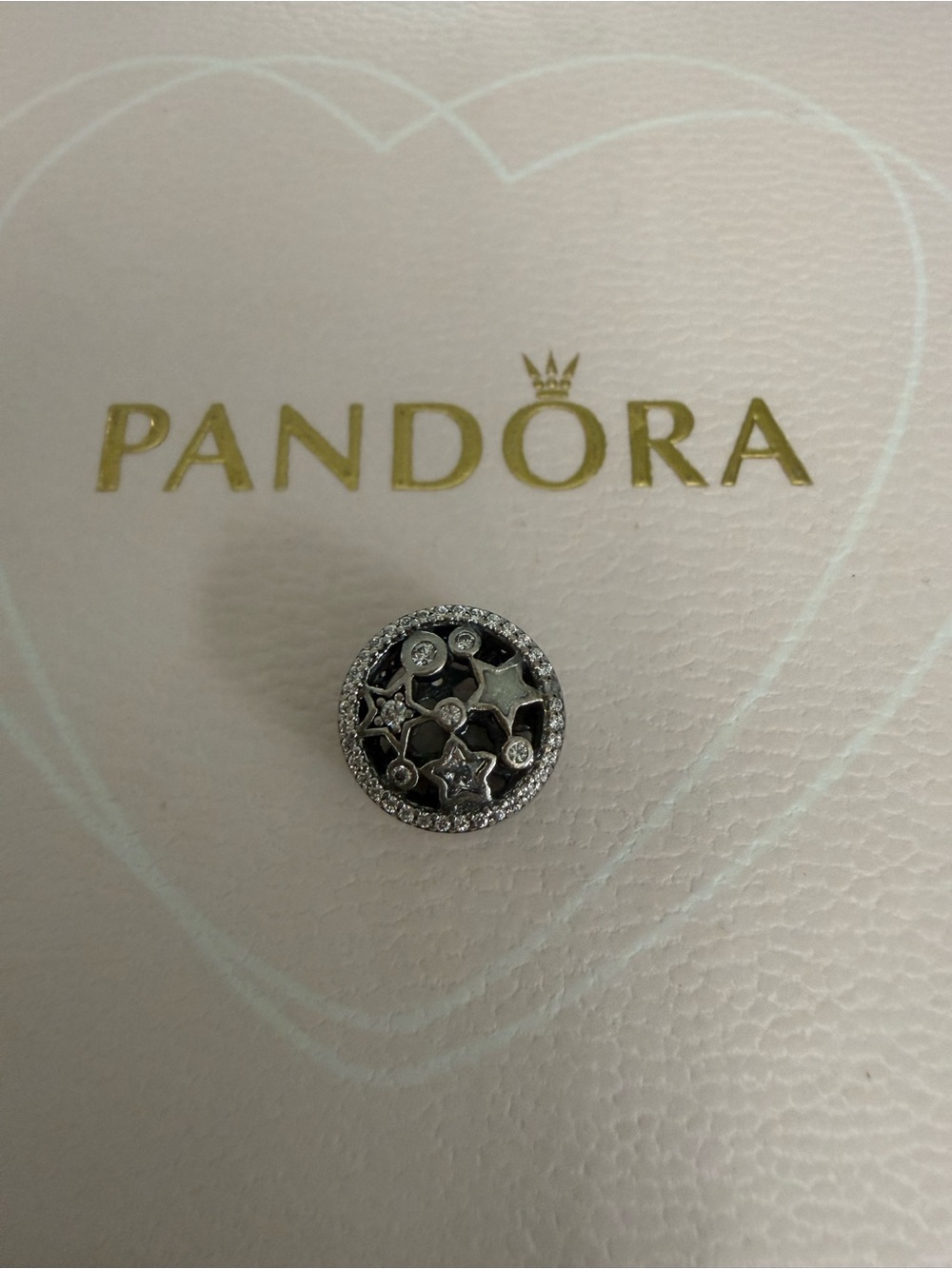 Pandora Illuminating Stars charm - star motif